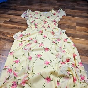 CeCe Maxi Dress Medium Yellow Floral Chiffon Ruffle Smocked Waist Spring Wedding